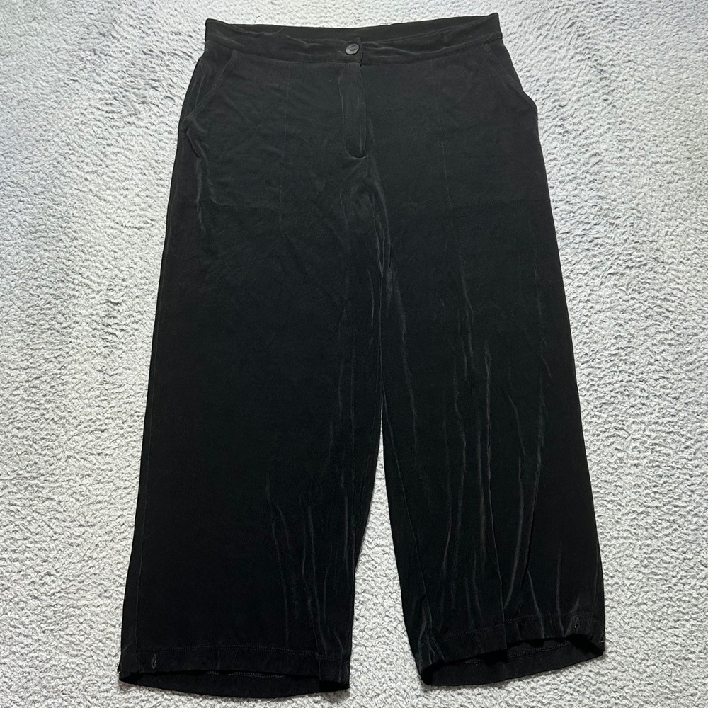 CHICO'S TRAVELERS Black Velvet Cropped Pants Size 1 Wide Leg